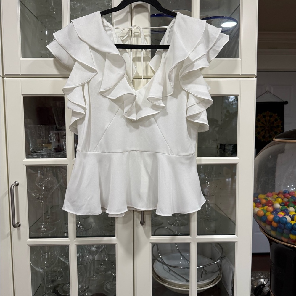 Lulumari White Ruffle Blouse